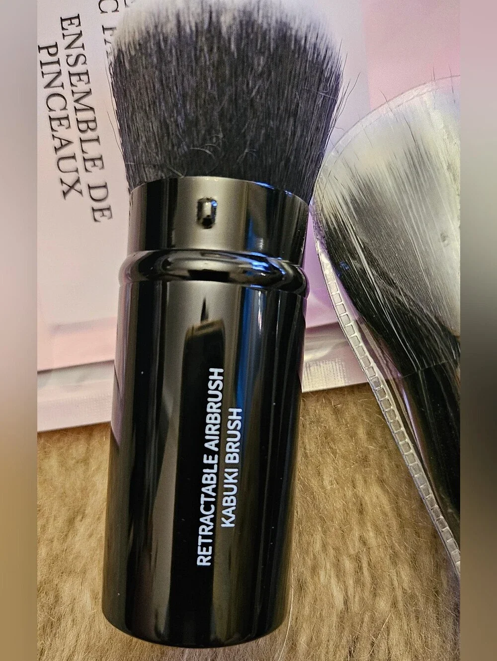 NEW Packag Laura Geller Blending Beauties 2 PC Face Brush Set
